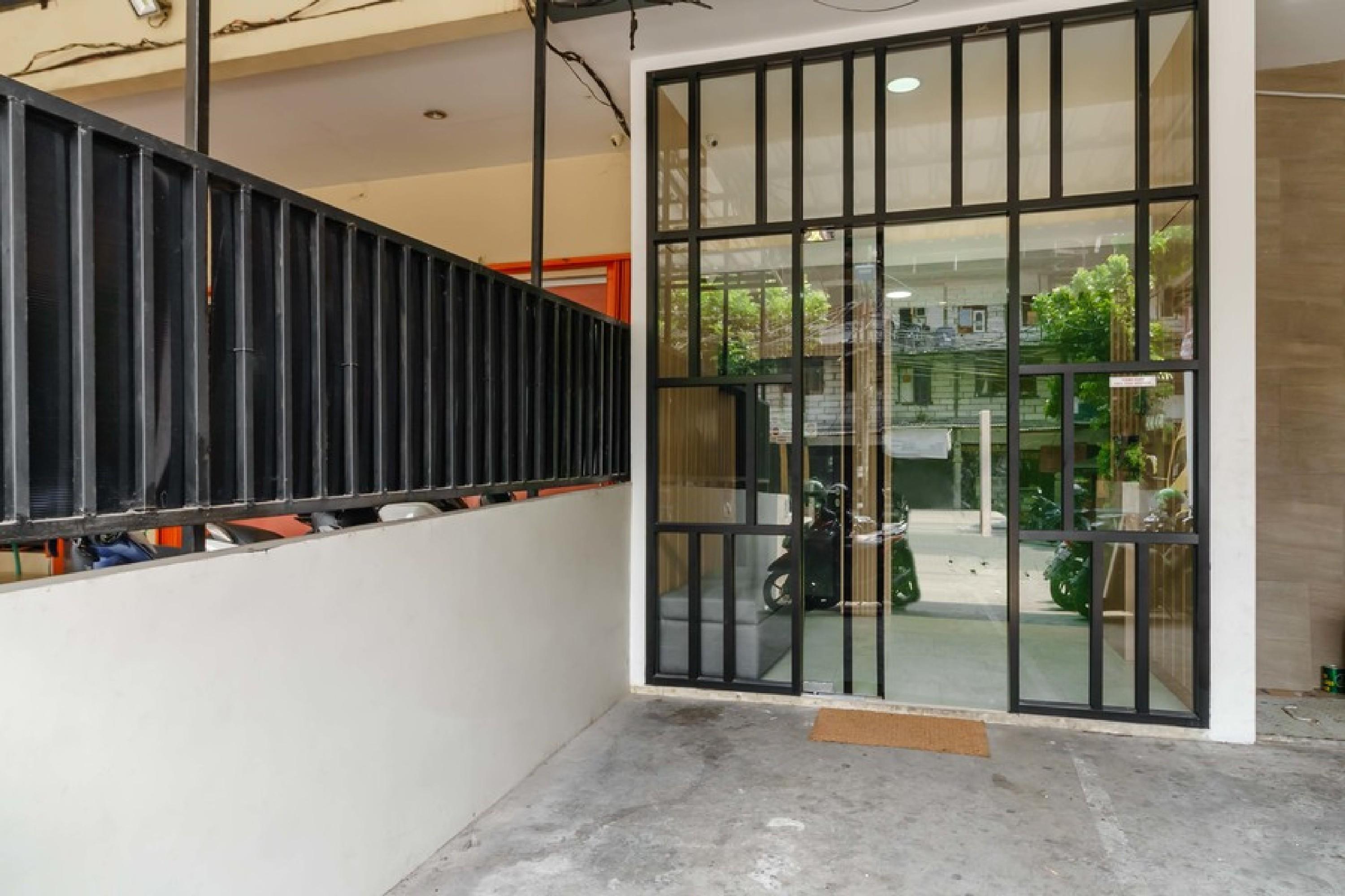 Hotel RedDoorz @ Mangga Besar 2 Jakarta Exterior foto